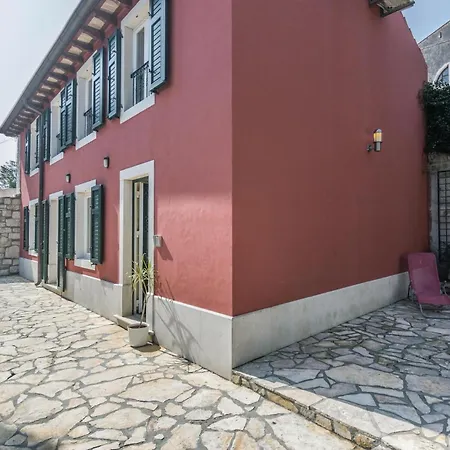 Prázdninový dům Stunning In With Wifi Rovinj
